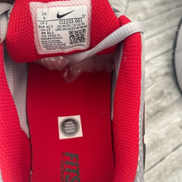 Nike Air Max Torch 4 Atmosphere Grey Red Men's Size 9 Shoes #300A - Picture 9 of 10